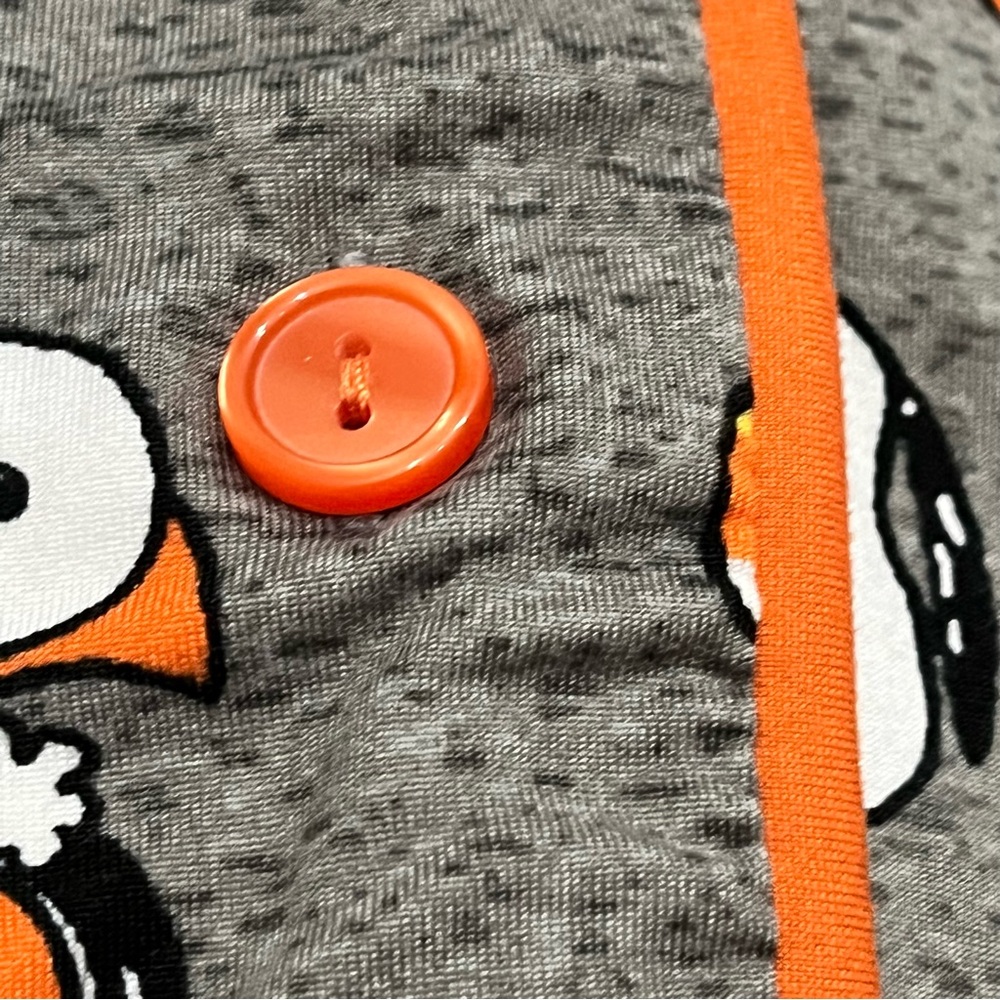 Snoopy Peanuts Pajama Top Halloween Candy Corn Women’s 1X Button Munki Munki NWT - Picture 8 of 8